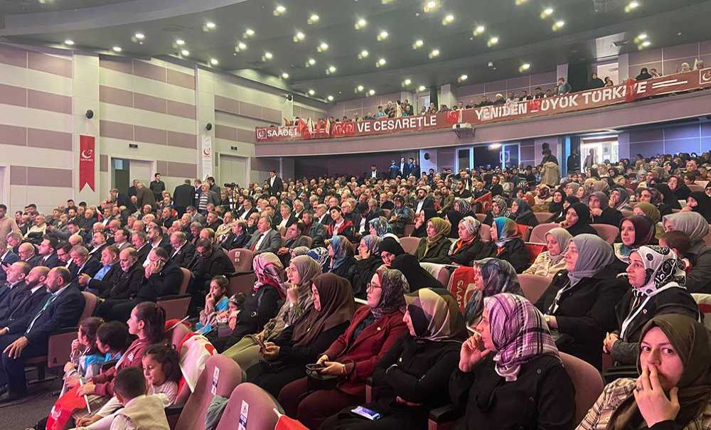 Saadet Parti̇si̇'nden Coşkulu Kongre