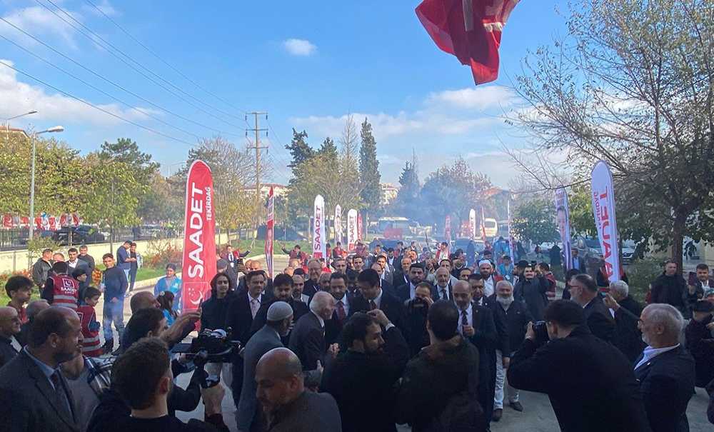 Saadet Parti̇si̇'nden Coşkulu Kongre