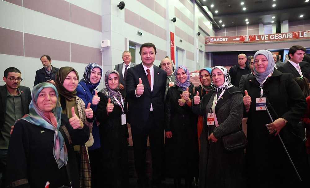 Saadet Parti̇si̇'nden Coşkulu Kongre