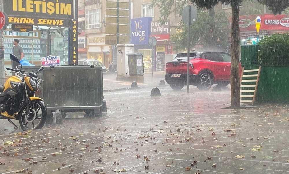 Sağanak Ve Dolu Hayatı Olumsuz Etkiledi