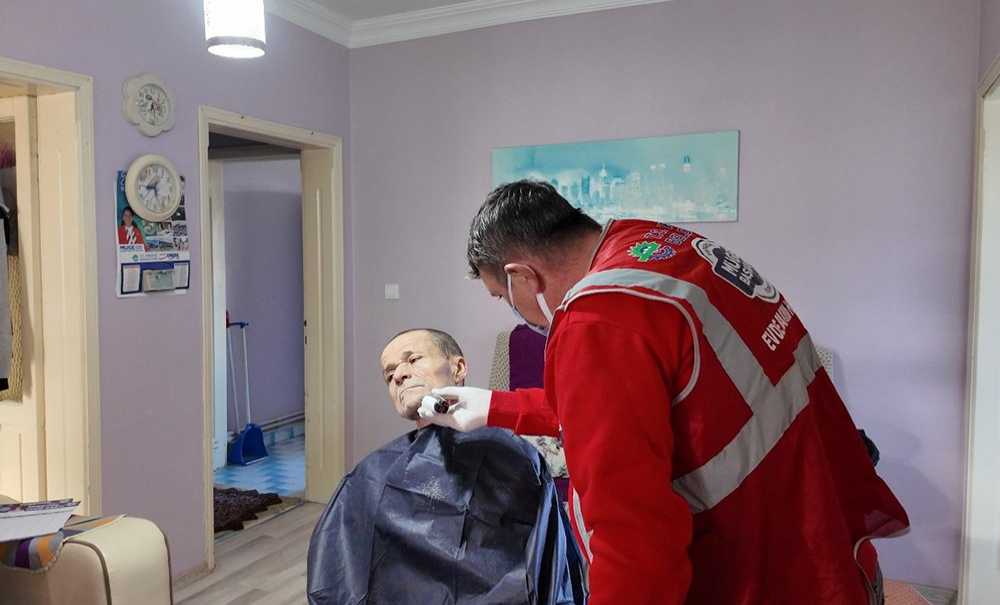 “Sağlık Ve Sosyal Hizmetlerimizle Vatandaşımızın Yanındayız”