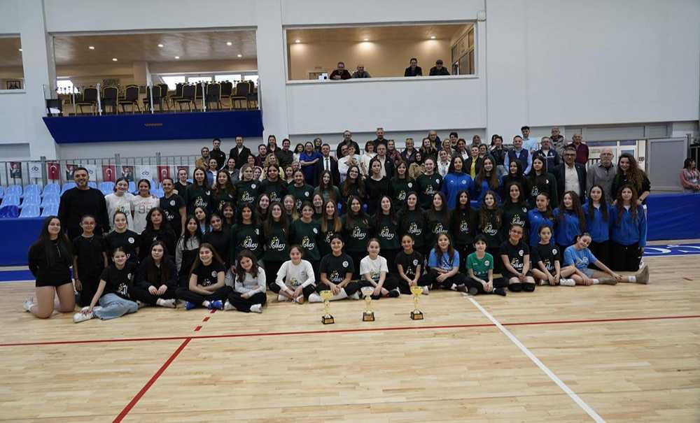 “Şampiyon Kızlarımızla Gurur Duyuyoruz”