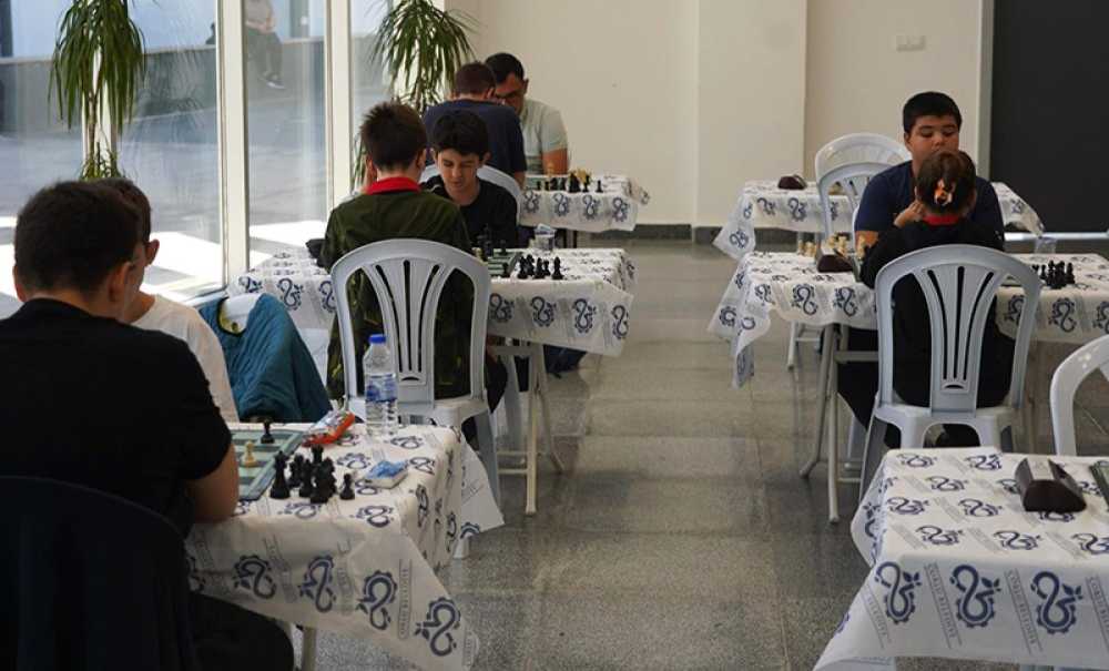 Satranç Turnuvası Düzenlendi