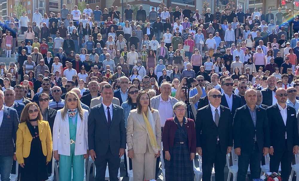 Şeyh Si̇nan Mahallesi̇ne Ferdi̇ Zeyrek Parki Açildi