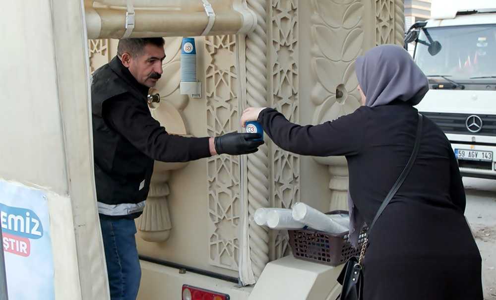 Sıcak Çorba İkramı Yeniden Başladı