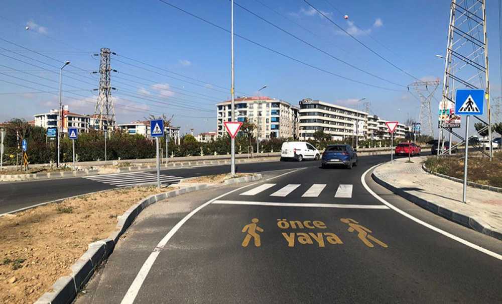 Sonunda Yaya Geçidi Çizgileri Çizildi