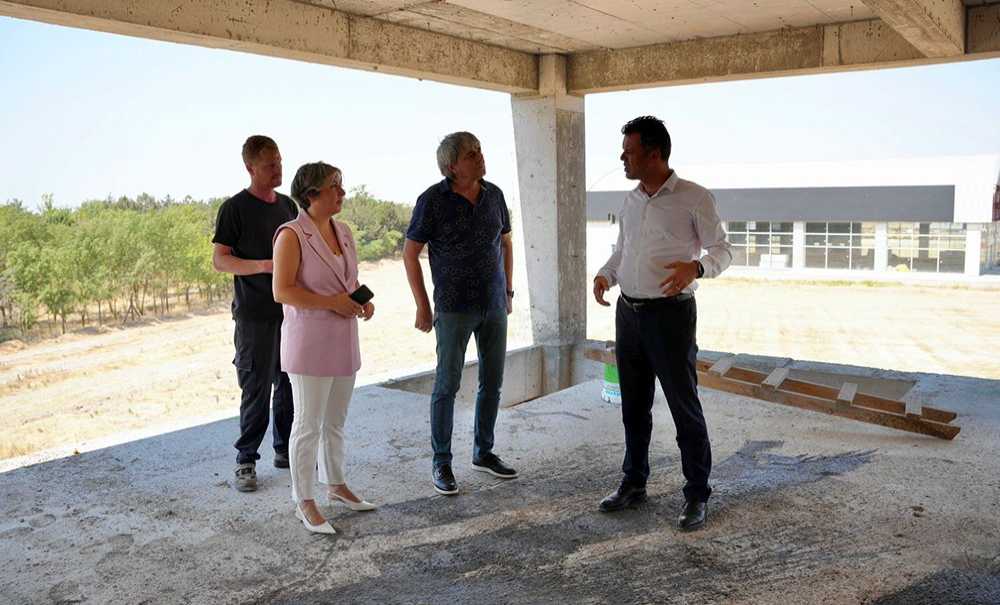 Sosyal Tesis İnşaatını İnceledi