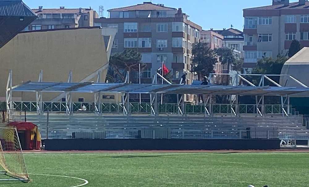 Stada 480 Kişilik Ek Tribün Yapılıyor