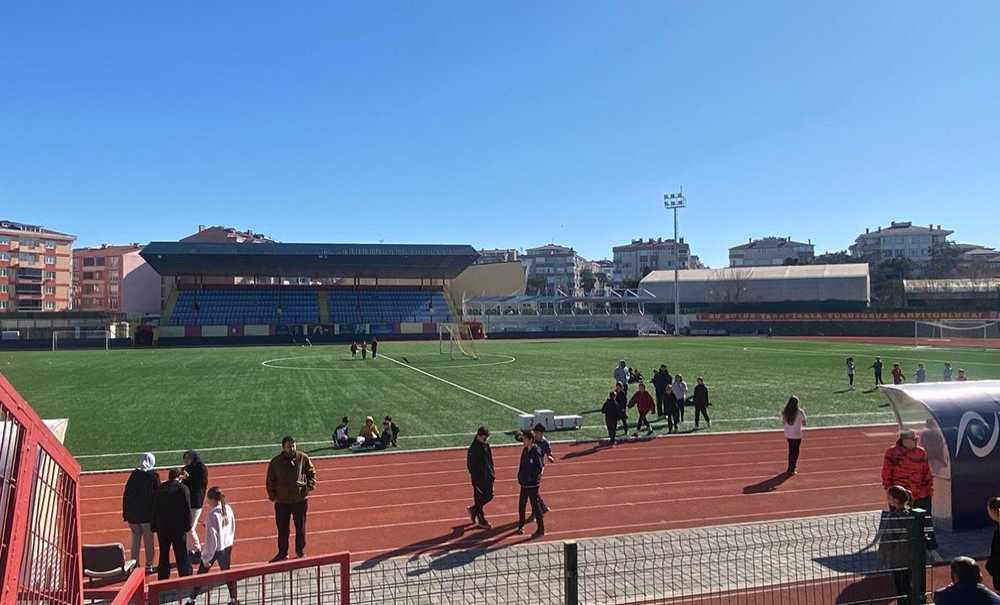 Stada 480 Kişilik Ek Tribün Yapılıyor