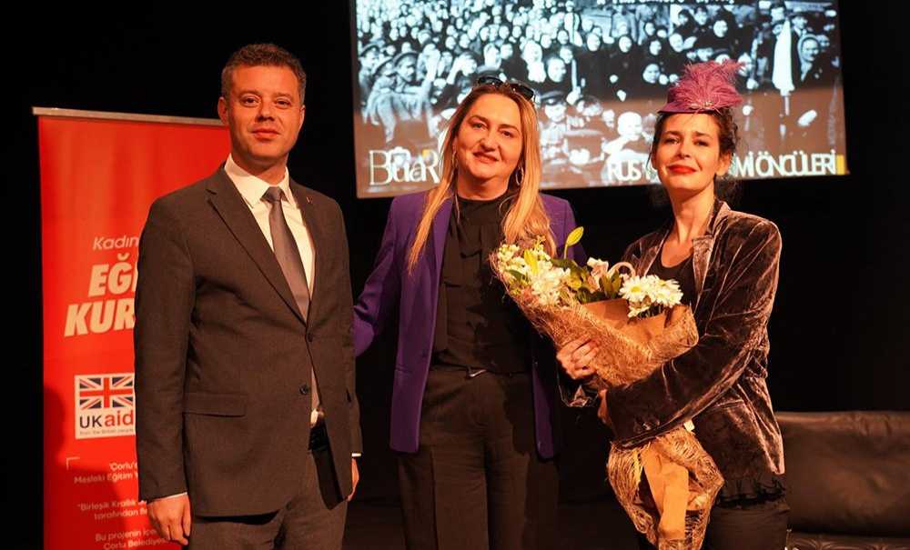 Tarihçi Yazar Pelin Batu Çorlulu Kadınlarla Buluştu