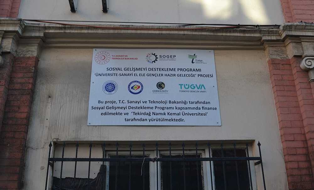 Tarihi Bina Günden Güne Yok Oluyor!