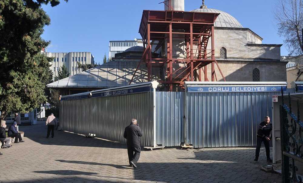 Tarihi Cami 6 Aydır Hizmet Bekliyor!