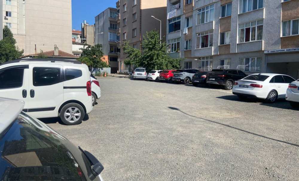 Tekpark'ın Bakımsız Otoparkı Tepki Çekiyor