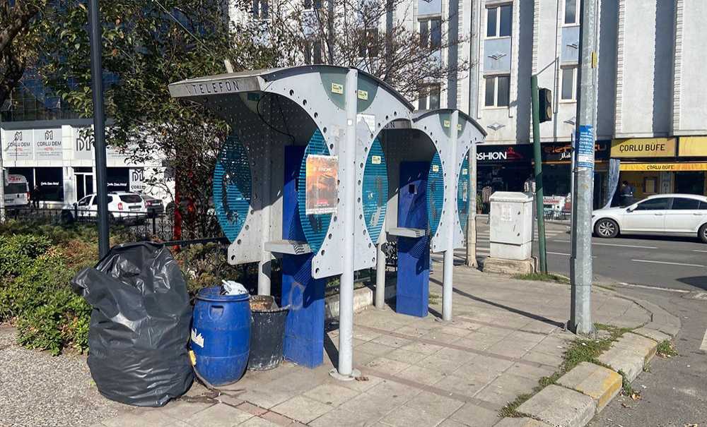 Telefon Yok Sadece Kulübe Var