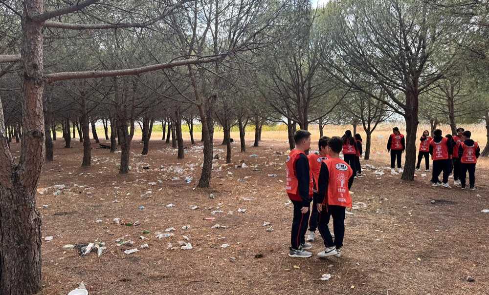 Tema Parkı'nda Örnek Temizlik Hareketi
