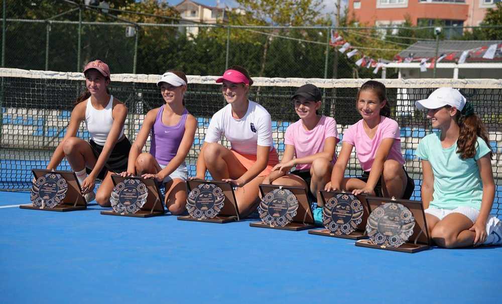 Tenis Turnuvası Sona Erdi