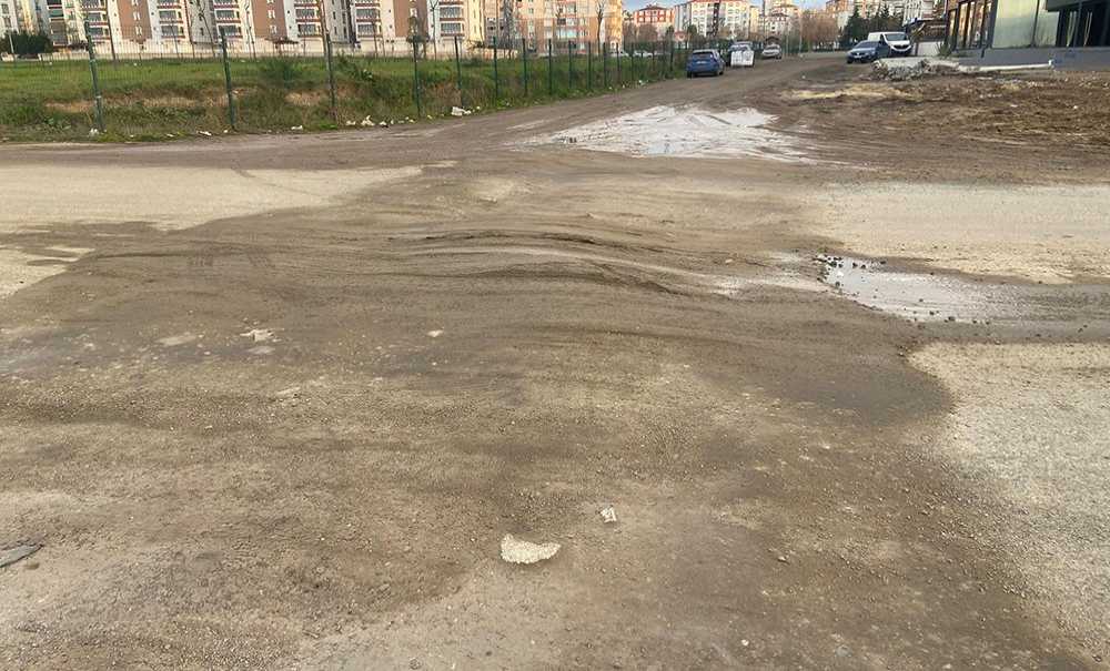 Teski'nin Kazdığı Yol Tehlike Saçıyor