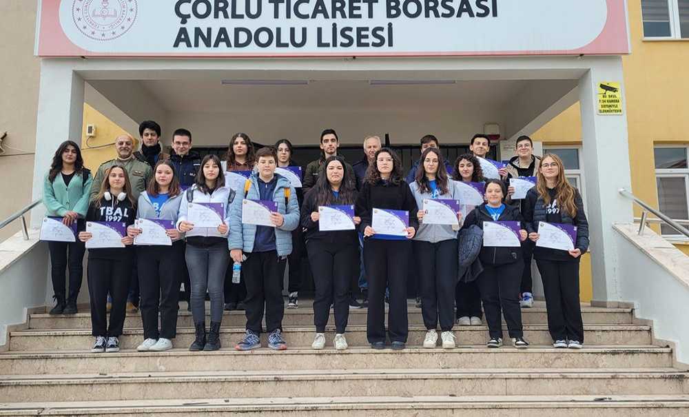 Thk, Uçak Kurslarına Katılanlara Sertifikalarını Verdi