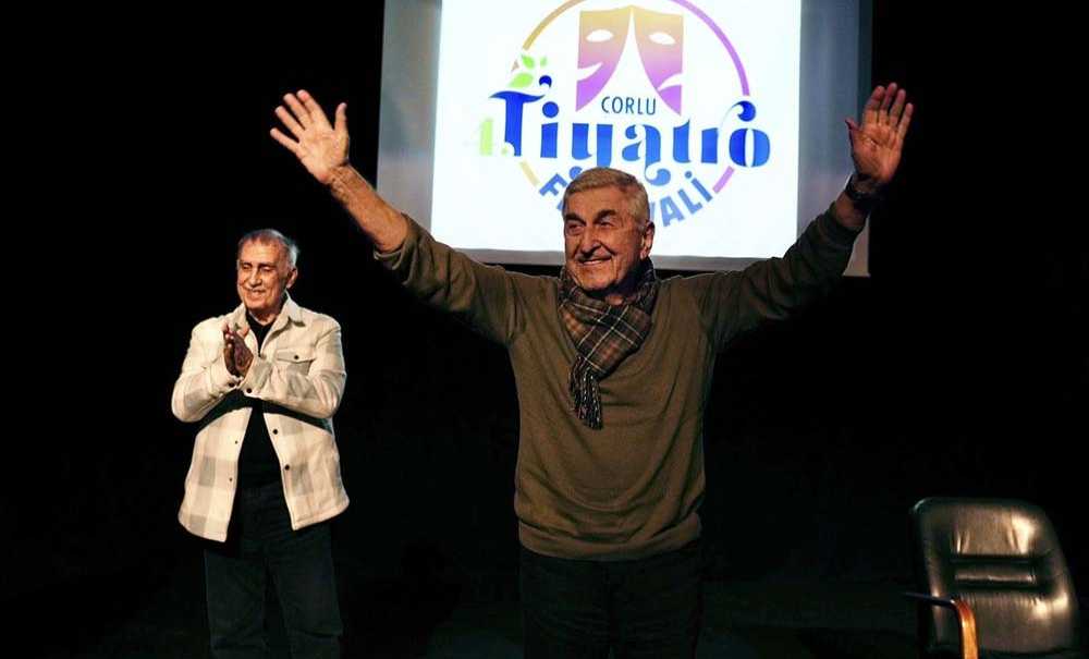 Tiyatro Festivali Coşkuyla Başladı