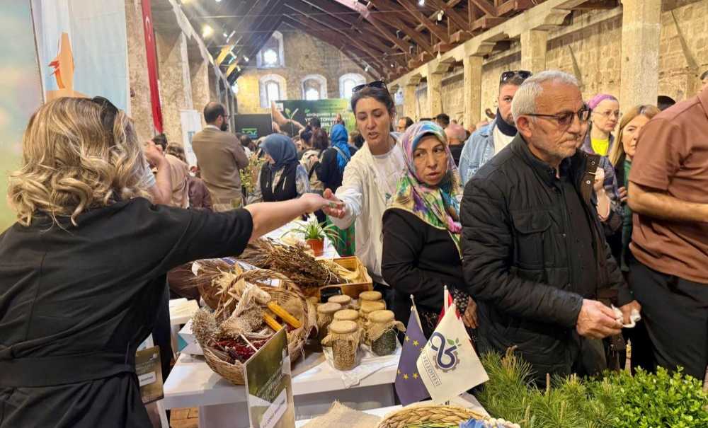 Tohum Takas Şenliğinde 40 Bin Tohum Dağıttı