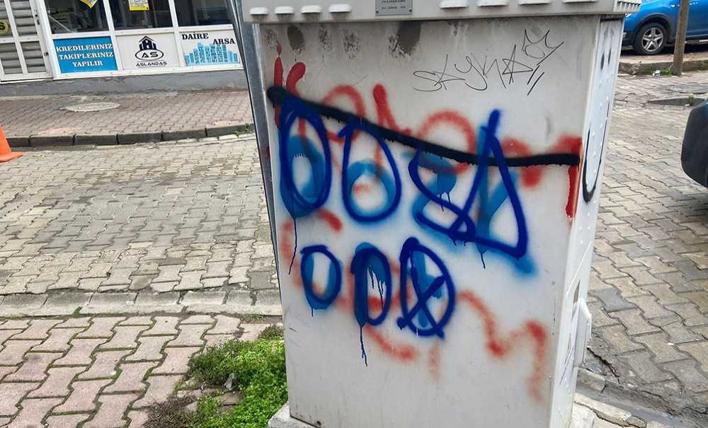 Trafolara Sprey Yazılar Tepki Çekiyor