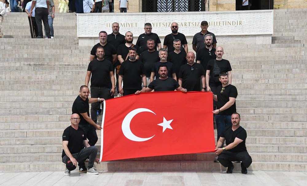 Trakmot'tan Anıtkabir'e Anlamlı Ziyaret