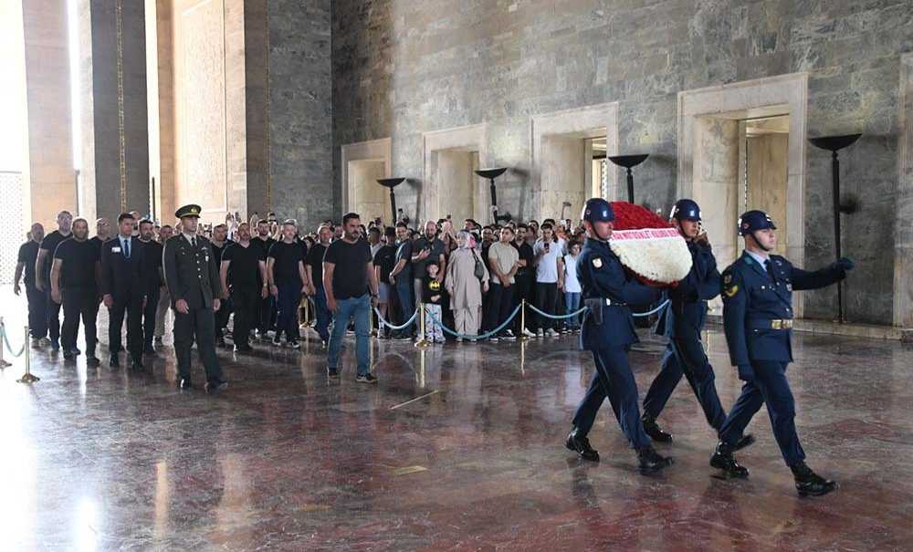 Trakmot'tan Anıtkabir'e Anlamlı Ziyaret