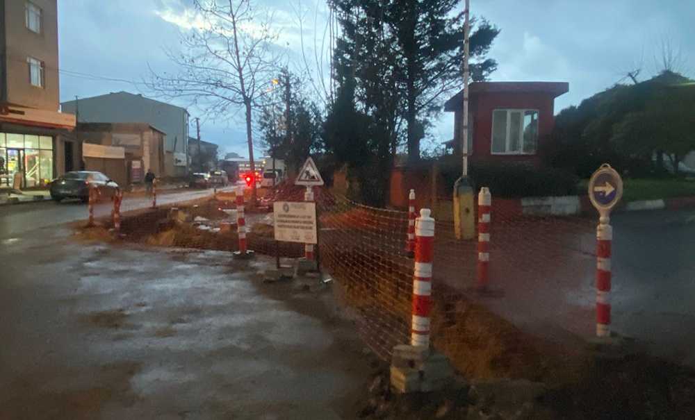 Tredaş Elektri̇k Hatlarini Yer Altina Aliyor