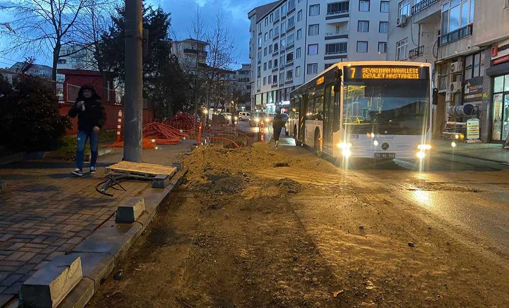 Tredaş Elektri̇k Hatlarini Yer Altina Aliyor