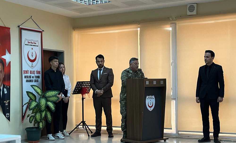 Tümgeneral Alper, Okulda Anma Programına Katıldı