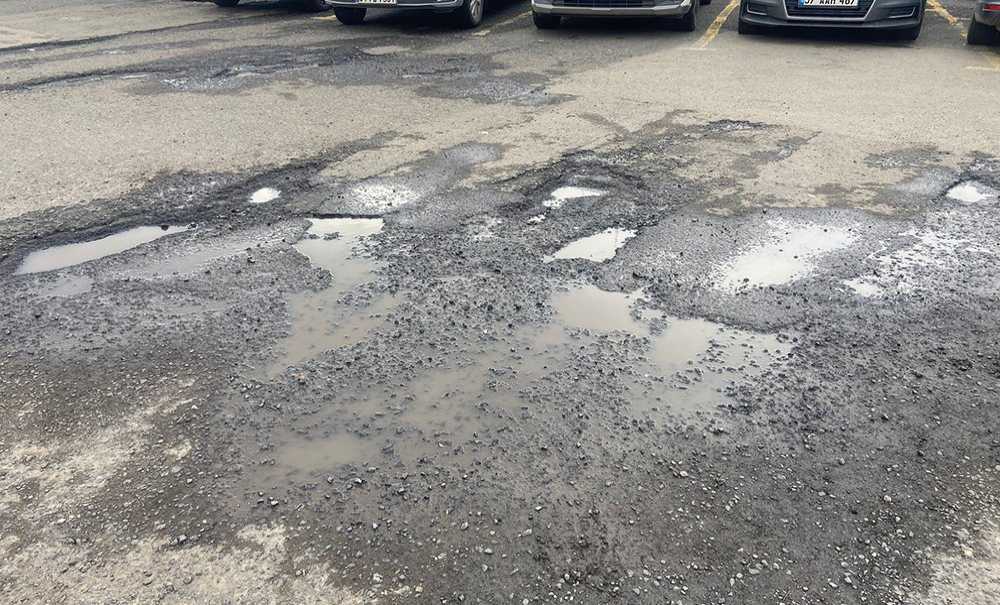 Ücretli Otopark Yine Delik Deşik