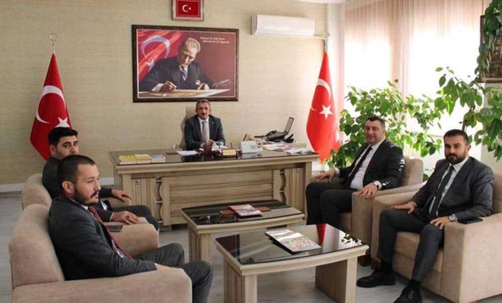 Ülkü Ocaklarından Milli Eğitim Müdürüne Ziyaret