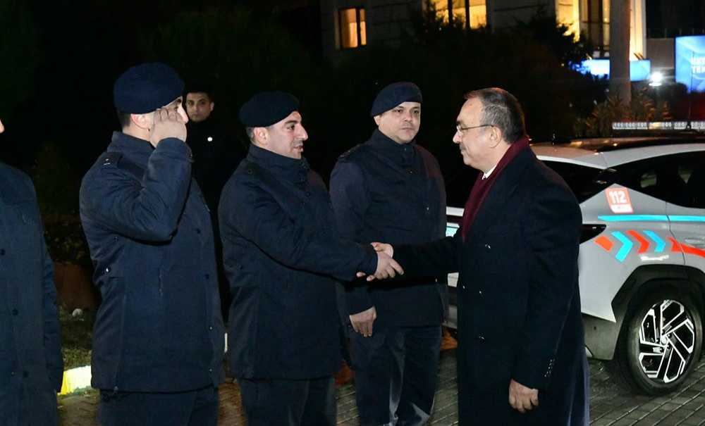 Vali̇ Soytürk, Görev Yapan Personeli̇n Yeni̇ Yilini Kutladi