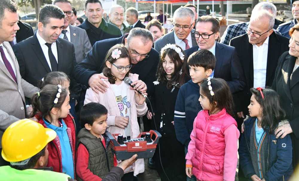 Vali Soytürk İlkokul Temel Atma Törenine Katıldı
