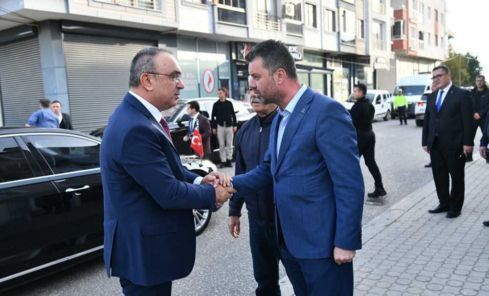 Vali Soytürk'ten Başkan Sarıkurt'a Taziye Ziyareti