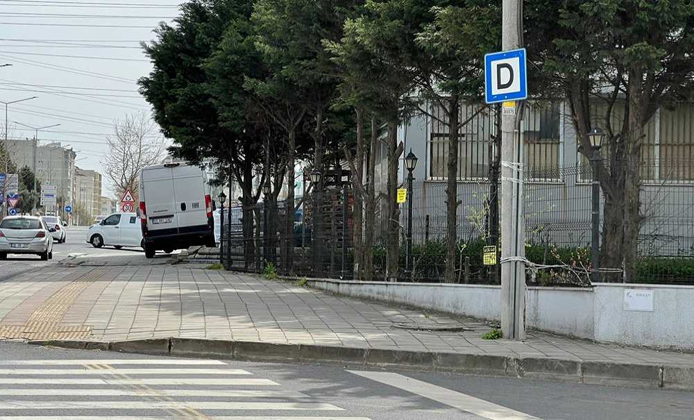 Vatandaş Korunaklı Durak İstiyor