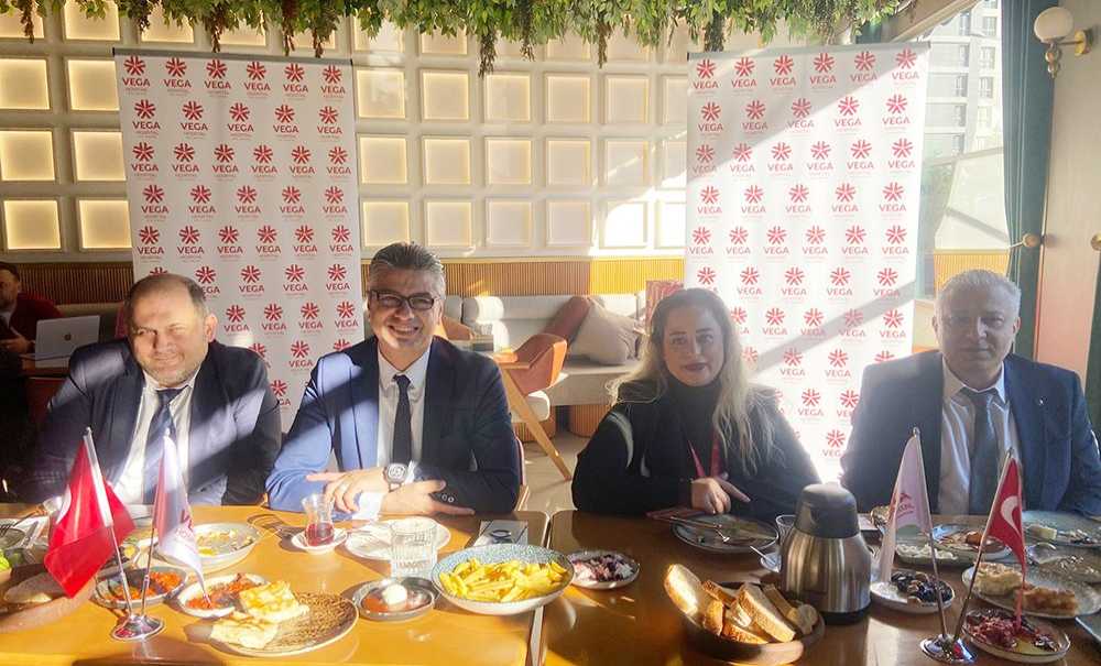 Vega Hospi̇tal Gazeteci̇leri̇ Unutmadi