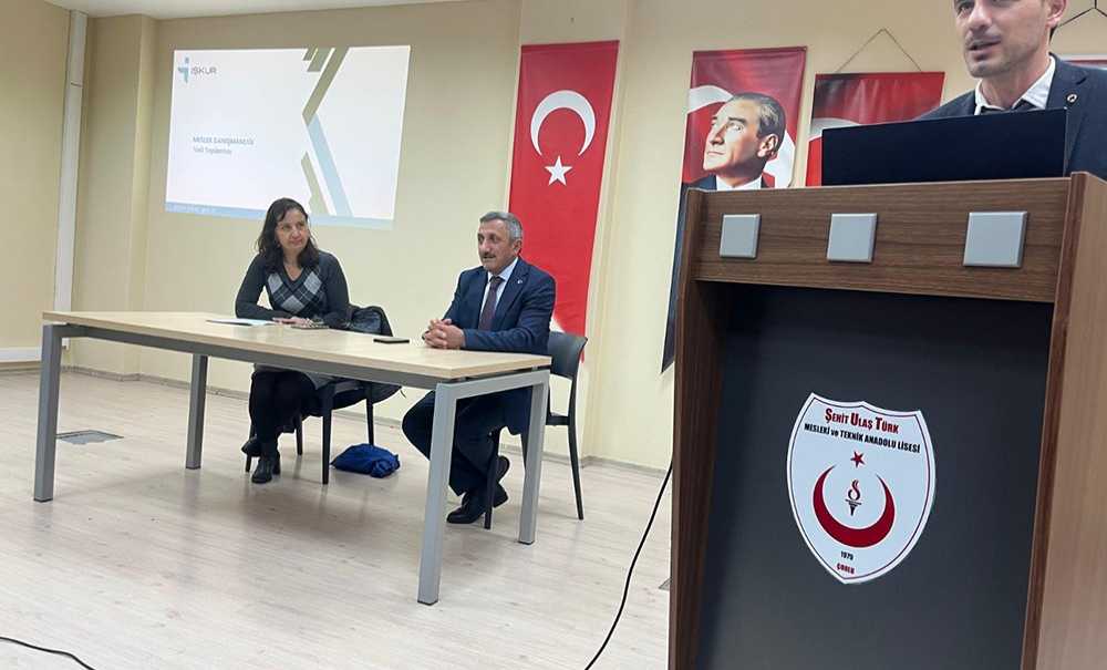 Velilere Yönelik Bilgilendirme Toplantısı Yapıldı