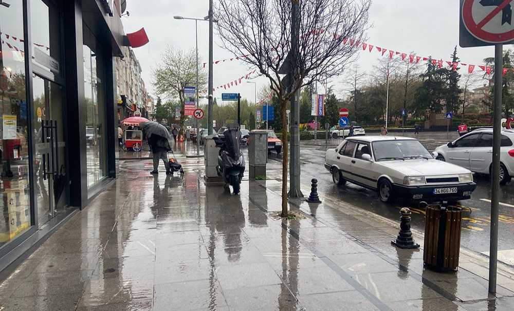 Yağmurlu Hava Hayatı Olumsuz Etkiledi