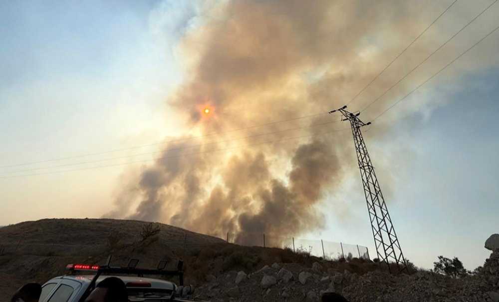 Yangın, Ak Parti̇ Ve Büyükşehi̇r Karşı Karşıya Geti̇rdi̇