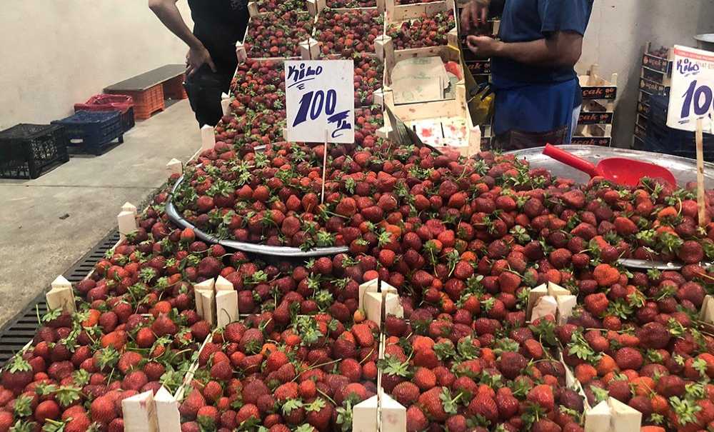 Yaz Meyvesi Kirazın Tansiyonu Düşmüyor