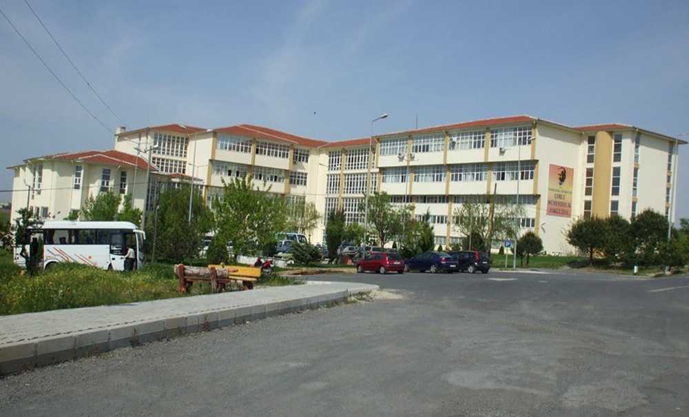 Yeni Fakülte Binası İçin Kollar Sıvandı