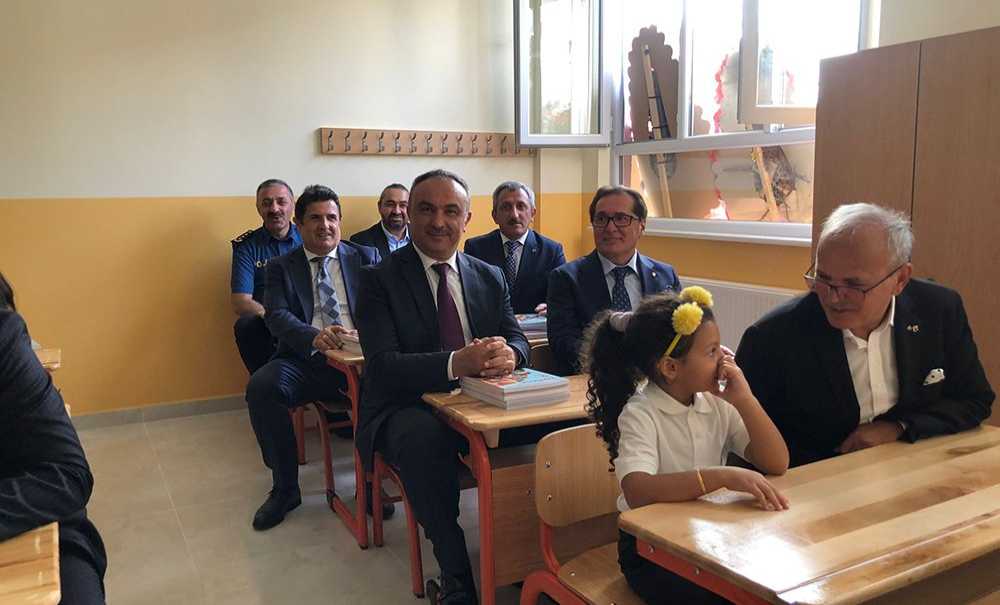 Yeni Okul Açılışıyla Ders Zili Çaldı