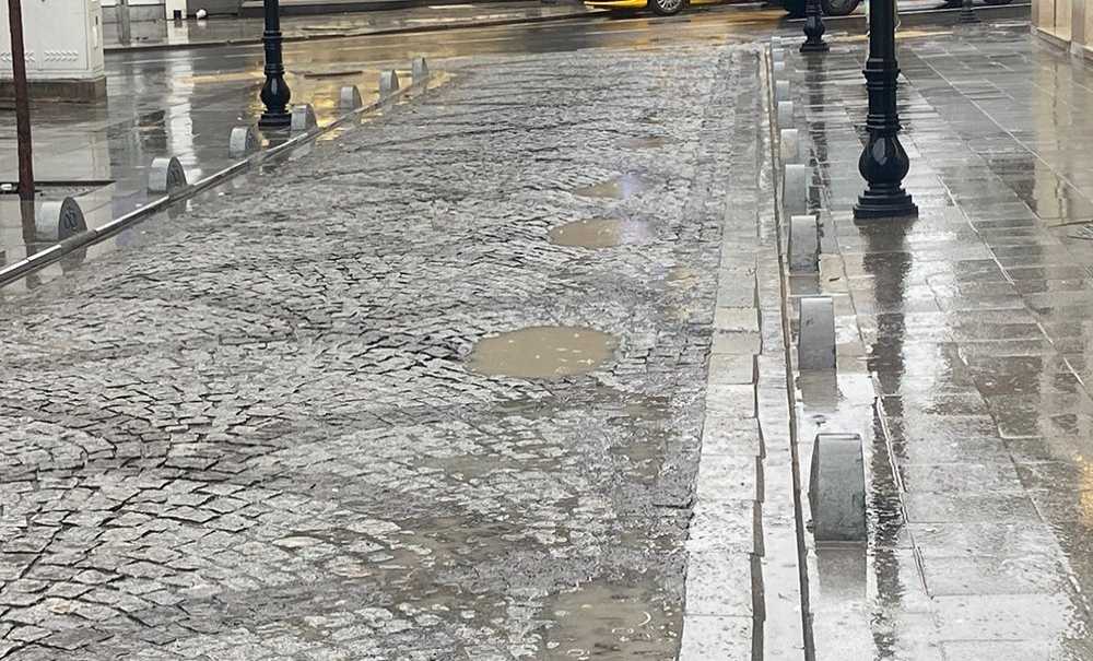 Yeni Yapılan Yolda Bozulmalar Başladı