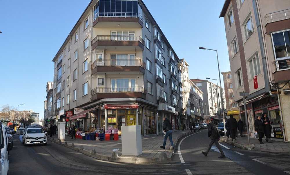 Yılbaşı Alışverişinde Esnaf Umduğunu Bulamıyor