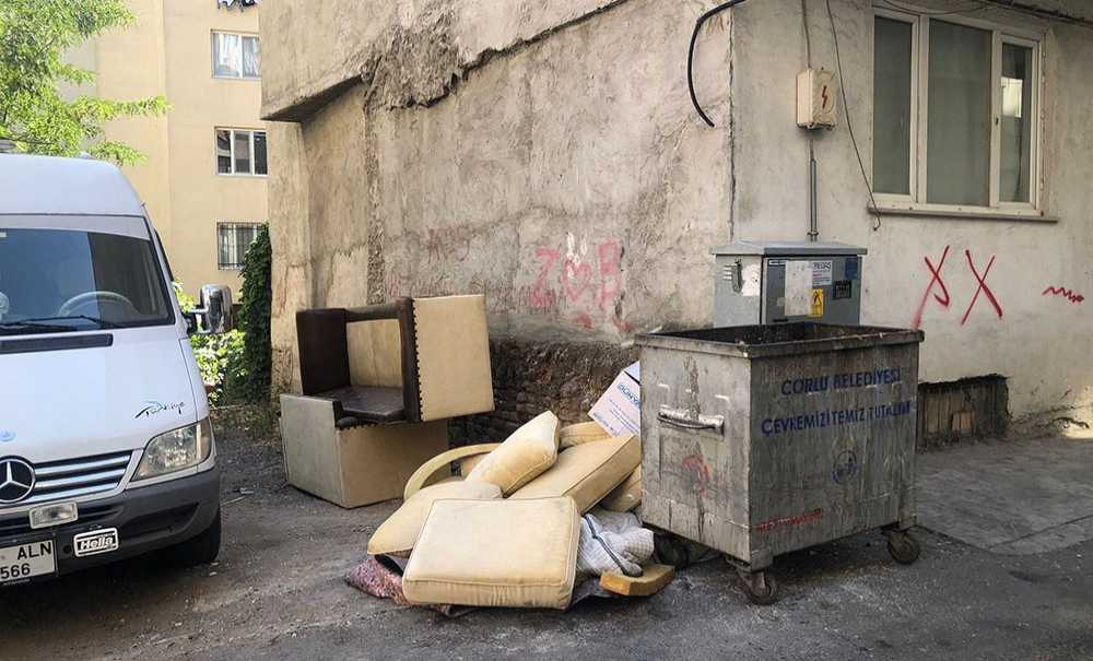 Yine Çöp Kutusu, Yine Atılmış Eşya