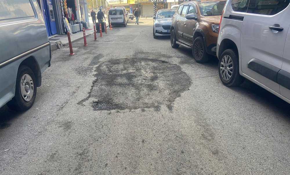 Yol Aylardır Yapılmayı Bekliyor