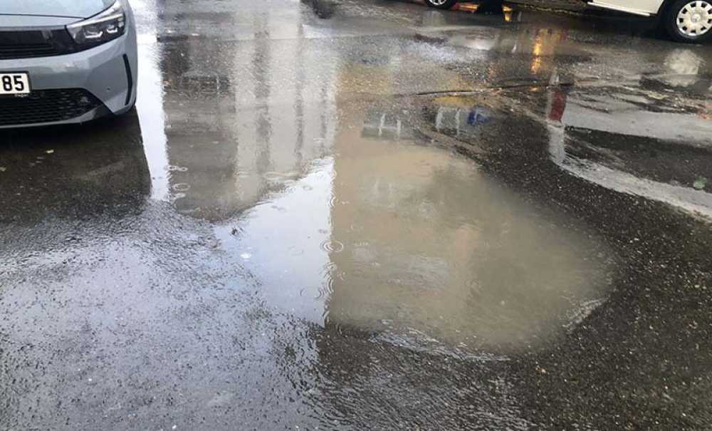 Yollar Yine Göle Döndü