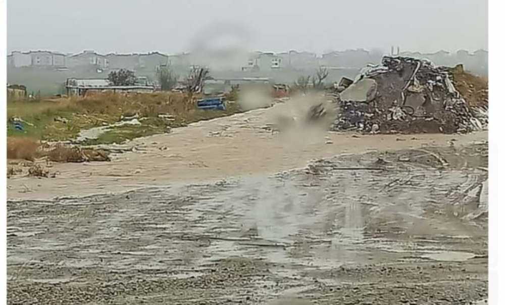 Yollar Yine Göle Döndü