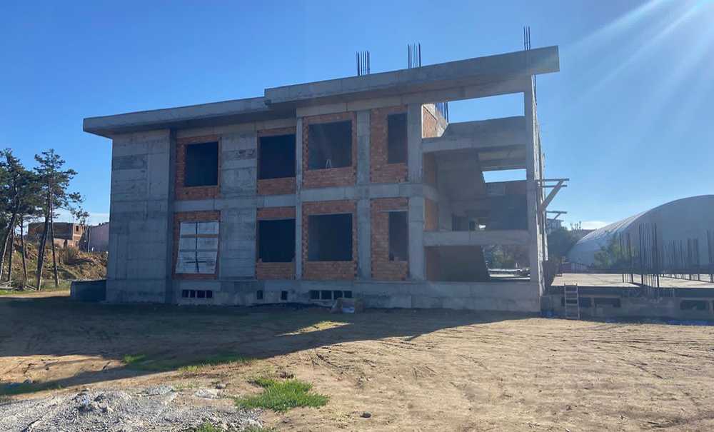 Zamanında Bitmeyen Okulda Çalışmalarda Durdu